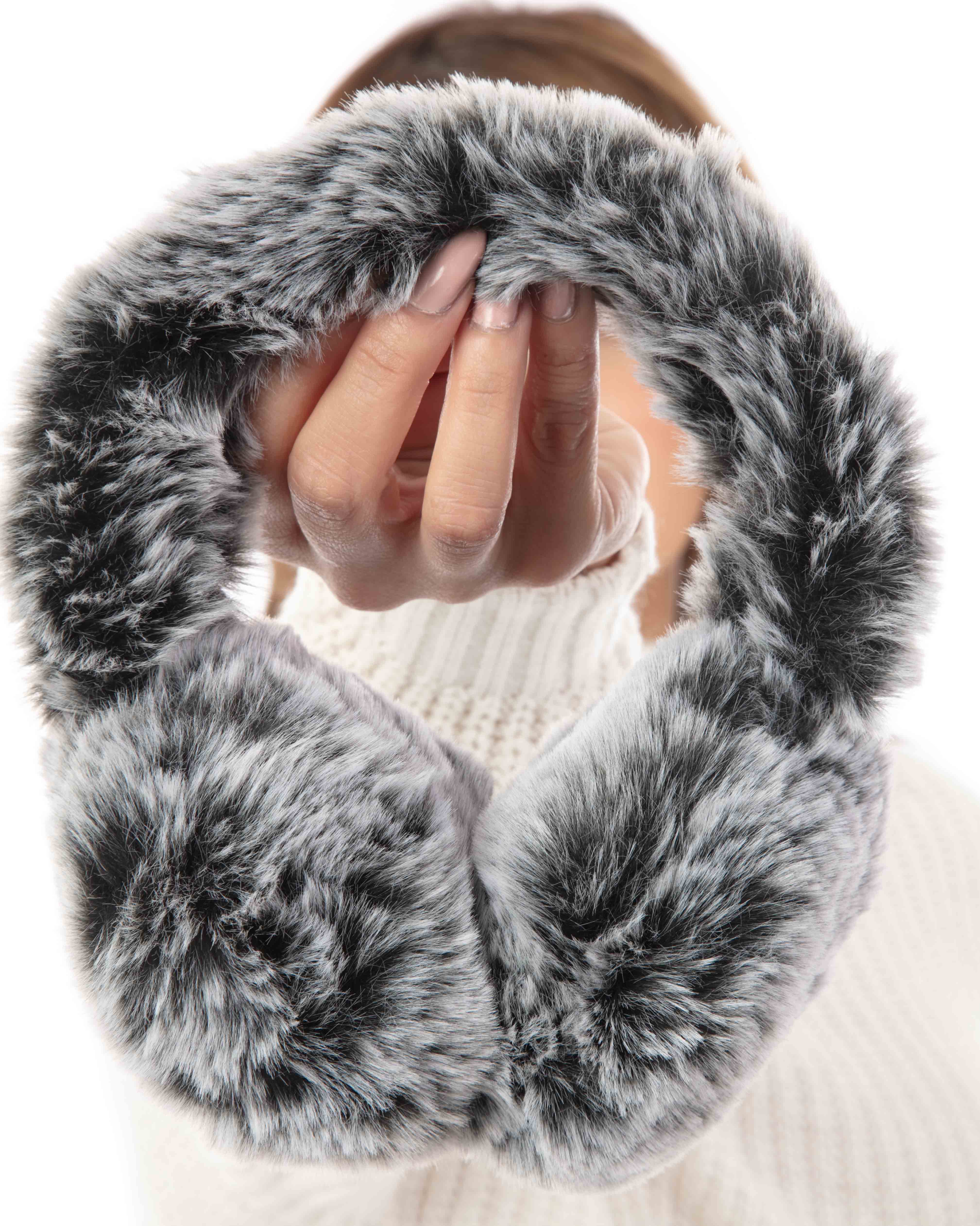 B&W - Earmuffs - Image 7